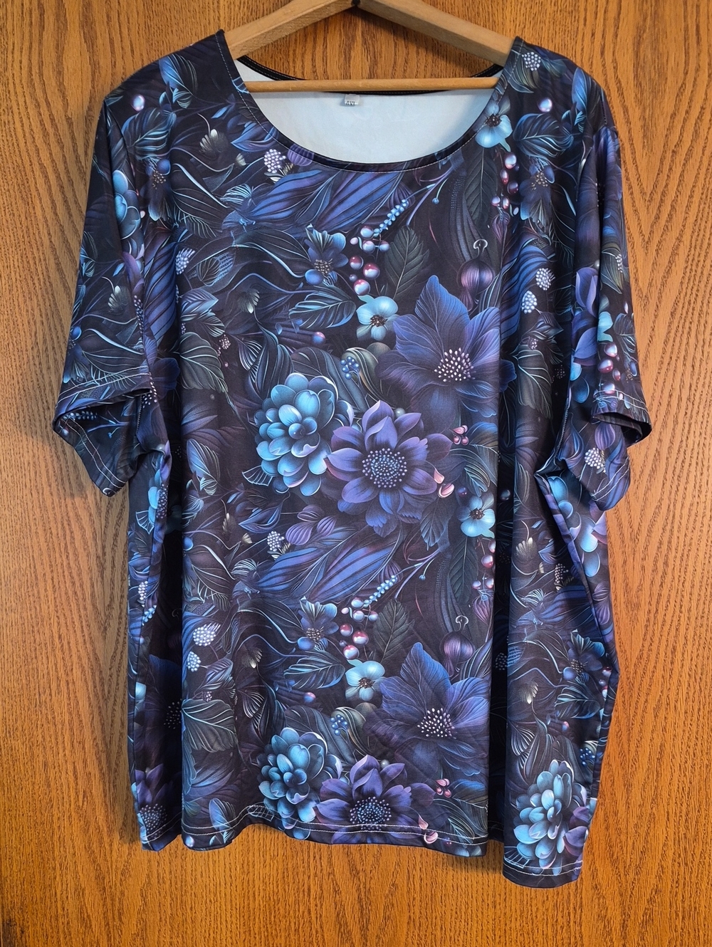 Gorgeous Deep Purple Floral Top Sz 22
